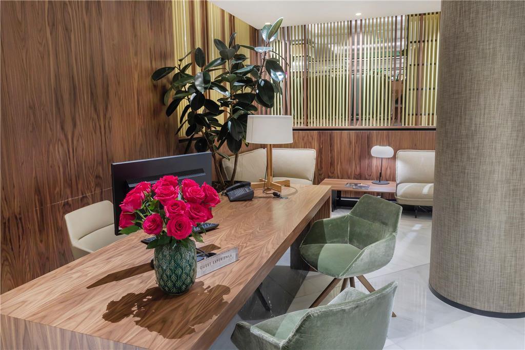 Melia White House Aparthotel 4*